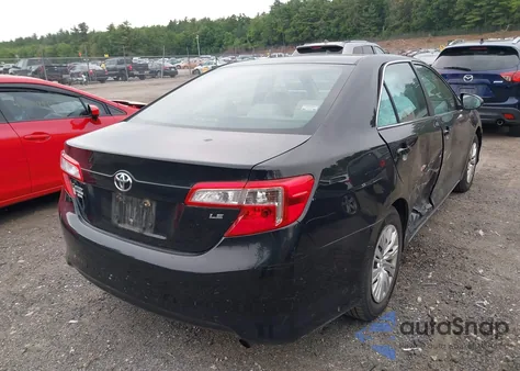 2014 Toyota Camry L/Se/Le/Xle z USA, uszkodzony, nr VIN 4T4BF1FK4ER423042